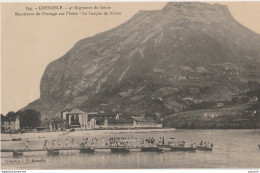 R2-38) GRENOBLE - 4° REGIMENT DE GENIE - MANOEUVRE DE PONTAGE SUR L'ISERE - LE CASQUE DE NERON - (2 SCANS) - Grenoble