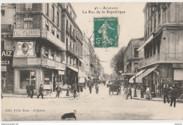 R1-84) AVIGNON -  RUE DE LA REPUBLIQUE  - (ANIMEE - COMMERCES) - Avignon