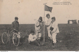 R21-23) CAMP DE LA COURTINE (CREUSE) TELEPHONISTES AU CHAMP DE TIR  - (2 SCANS)  - La Courtine