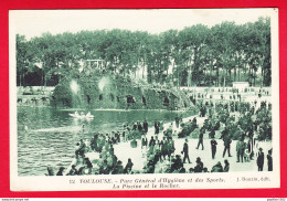 F-31-Toulouse-64P43 Le Parc Général D'hygiène Et Des Sports, La Piscine Et Le Rocher, Belle Animation, Cpa BE - Toulouse