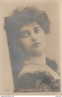 ARTISTE FEMME - FRAU - LADY - WANDA DE BONCZA  - REUTLINGER PARIS  - ( 2 SCANS ) - Artistes