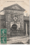  S18-17) SAINT MARTIN DE RE - ENTREE DE LA CITADELLE ( ANIMEE ) - Saint-Martin-de-Ré