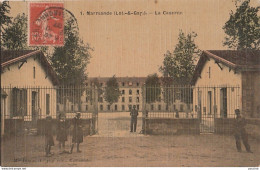 47) MARMANDE (LOT ET GARONNE)  LA CASERNE - (ANIMEE - ECOLIERS - MILITAIRES - CARTE TOILEE COULEURS - EDITEUR MME BRUNE) - Marmande