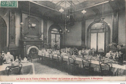 S7-24) BERGERAC - LA SALLE DE LA TABLE D HOTE DE L HOTEL DE LONDRES ET DES VOYAGEURS - ( 2 SCANS ) - Bergerac