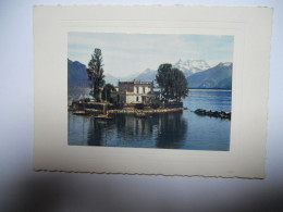 THEME DIVERS CARTE POSTALE EN COULEUR  SANS INSCRIPTION  GAUFRE PHOTO AU CENTRE  D'UN LAC UNE MAISON ENTOURER DE MONTAGN - A Identifier