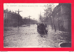 F-94-Alfort-04Ph49  Inondations De Janvier 1910, La Grande Rue, Barques, Cpa BE - Maisons Alfort