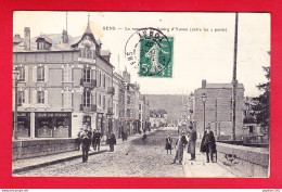 F-89-Sens-13P206  Le Nouveau Faubourg D'Yonne Entre Les 2 Ponts, Animation, Commerces, Cpa BE - Sens