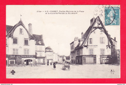 F-03-Cusset-05A71  Vieilles Maisons De La Place Et La Nouvelle Percée Du Boulevard, Bar, Pharmacie, Horlogerie, Cpa BE - Autres & Non Classés