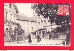 F-65-Capvern Les Bains-23A71  La Place De La Poste, Petite Animation, Cpa BE - Autres & Non Classés