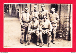 Milit-904Ph101 Carte Photo, Un Groupe De Militaires, Col N° 117, Cpa BE - Sonstige & Ohne Zuordnung