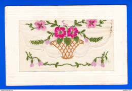 Brodée-42P65  Carte Finement Brodée Pochette à Rabat, Panier Avec Fleurs, Petite Carte Bonne Année, Cpa BE - Brodées