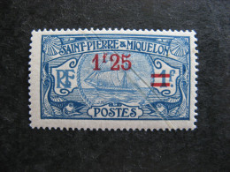 Saint Pierre Et Miquelon: TB N° 124, Pli Accordéon, Neuf X. - Unused Stamps
