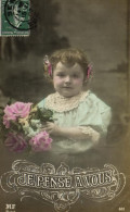 8996 -Thèmes > Enfants > Portraits Petite Fille Avec Bouquet De Roses - Portraits