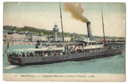 14   Trouville -  L'augustin Normand Arrivant A Trouville - Trouville