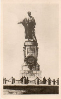 4V5Hy   Carte Photo Statue De F. De Lesseps En 1946 Avant D'être Détruite En 1950 Par Nasser - Other & Unclassified