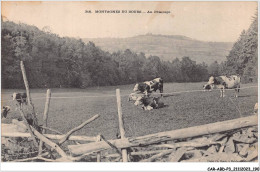 CAR-ABDP3-25-0322 - MONTAGNES DU DOUBS - AU PATURAGE - Autres & Non Classés