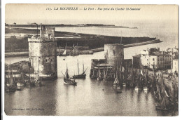 17  La Rochelle - Le  Port - Vue Prise Du Clocher Saint Sauveur - La Rochelle