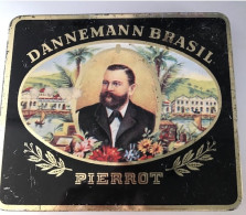 ANCIENNE BOITE EN TOLE CIGARES DANNEMANN  BRASIL/ PIERROT - Boites à Tabac Vides