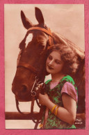 Woman With Horse- Small Sizen Divided Back, Ed. Amay N° 63391-4. Cancelled With Helvetian Stamp( Damaged). Mailed On 24. - Chevaux