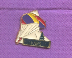 Rare Pins Du Vars Parachutisme Parapente K580 - Fallschirmspringen