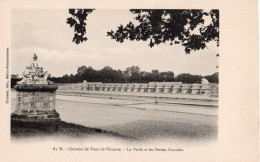 VAUX LE VICOMTE ( 77 ) - Château - La Poêle Et Les Petites Cascades - Vaux Le Vicomte