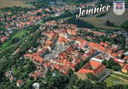 1 AK Tschechien * Blick Auf Die Stadt Jemnice (deutsch Jamnitz) Mit Wappen - Luftbildaufnahme * - Tchéquie