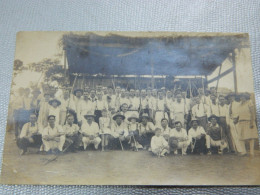 CONGO BELGE: PHOTO CARTE DE TOUTES LES EQUIPES DE  COLONS BELGE AVEC FEMMES ET ENFANTS A UN TOURNOI DE TIR A L'ARC - Congo Belge