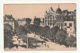 64 . PAU .  Place Nouvelle Halle Et Galeries Modernes . 1911 - Pau