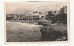 64 . BIARRITZ . Le Casino Et La Grande  Plage 1931 - Biarritz