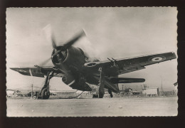 AVIATION - GUERRE D'INDOCHINE - A L'E.R.O.M. 80, PREPARATIFS DE DEPART POUR UNE MISSION PHOTOGRAPHIQUE - 1946-....: Moderne