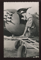 AVIATION - GUERRE D'INDOCHINE - TRAVAUX D'HORLOGERIE SUR BOMBARDIER B 26 - 1946-....: Moderne