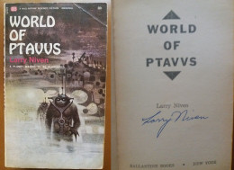 C1 Larry NIVEN - WORLD OF PTAVVS Ballantine 1966 First Envoi DEDICACE Signed PORT COMPRIS FRANCE - Sonstige & Ohne Zuordnung