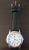 LIP - Montre Homme Quartz Ref : 1841742 - Excellent état, Jamais Portée - Bracelet En Cuir Noir - Moderne Uhren