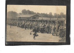 51- CHALONS-sur-MARNE -Une Vue Animée De L'Embarquement Des SAINT-CYRIENS " Dans Les WAGONS - Châtillon-sur-Marne