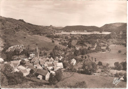 CHAMBON-sur-LAC (63) Vue Générale . Au Fond , Le Lac Chambon  CPSM  GF - Autres & Non Classés