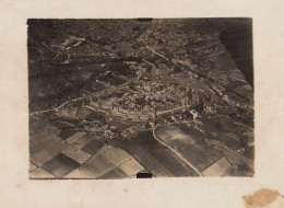 Photo De L'adjudant Pilote J. Foiny Raid Tour De France Avion1924 Vue Aérienne De Carcassonne - Luchtvaart