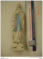 SAINTE VIERGE  EN PORCELAINE POLYCHROME  HAUT 23cm PARFAIT ETAT - Autres & Non Classés