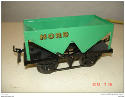 WAGON  BENE NORD  ECARTEMENT O  PEINTURE D 'ORIGINE VERTE     13cm  HORNBY /POUR HACHETTE ETAT NEUF - Güterwaggons