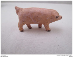 JOUET FIGURINE BON DUFOUR UN COCHON    EN COMPOSIT 5 Cm - Jouets Anciens