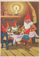 Feliz Año Navidad GNOMO Vintage Tarjeta Postal CPSM #PBL719.ES - New Year