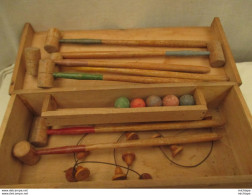 Ancien Jeu De Croquet En Bois - Enfants - Vers 1950 Vendu  En L'etat - Jouets Anciens