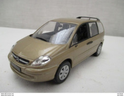 Miniature  Voiture 1/43 Em - NOREV - CITROEN C 8  - - Norev