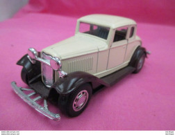 Miniature   Voiture   -1/36em -   YATMIN - FORD  COUPE - Schaal 1:32