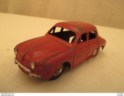 Model Réduit  1/43 Em  DINKY TOYS - RENAULT  -  Dauphine - Dinky