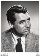 N°56 GRANDE   PHOTO  24 X 17  AUTOGRAPHE    DE CARY GRANT - Other & Unclassified