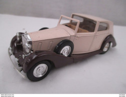 Miniature 1/43 Em VOITURE -  SOLIDO -         ROLLS ROYCE PHANTOM III 1939 - Solido
