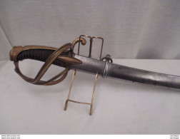 Sabre D'officier De Cavalerie , De La Garde Nationale  Vers  1821  Marquages  Visible  Sur La Lame - Knives/Swords