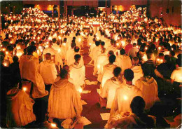 71 - Taizé - Eglise De La Réconciliation - Célébration Du Samedi Soir - Prière Commune - CPM - Voir Scans Recto-Verso - Autres & Non Classés