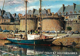 35 - Saint Malo - La Grande Porte Et Les Bassins - Bateaux - CPM - Etat Léger Pli Visible - Voir Scans Recto-Verso - Saint Malo