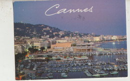 Cannes 06  Carte Circulée Timbrée Vue Generale Sur Le Port - Cannes